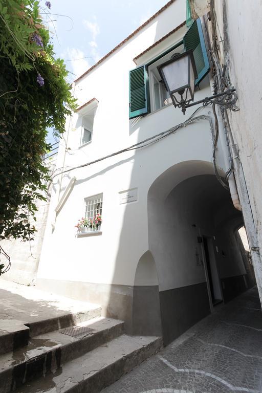 Desy'S House Villa Minori Exterior photo