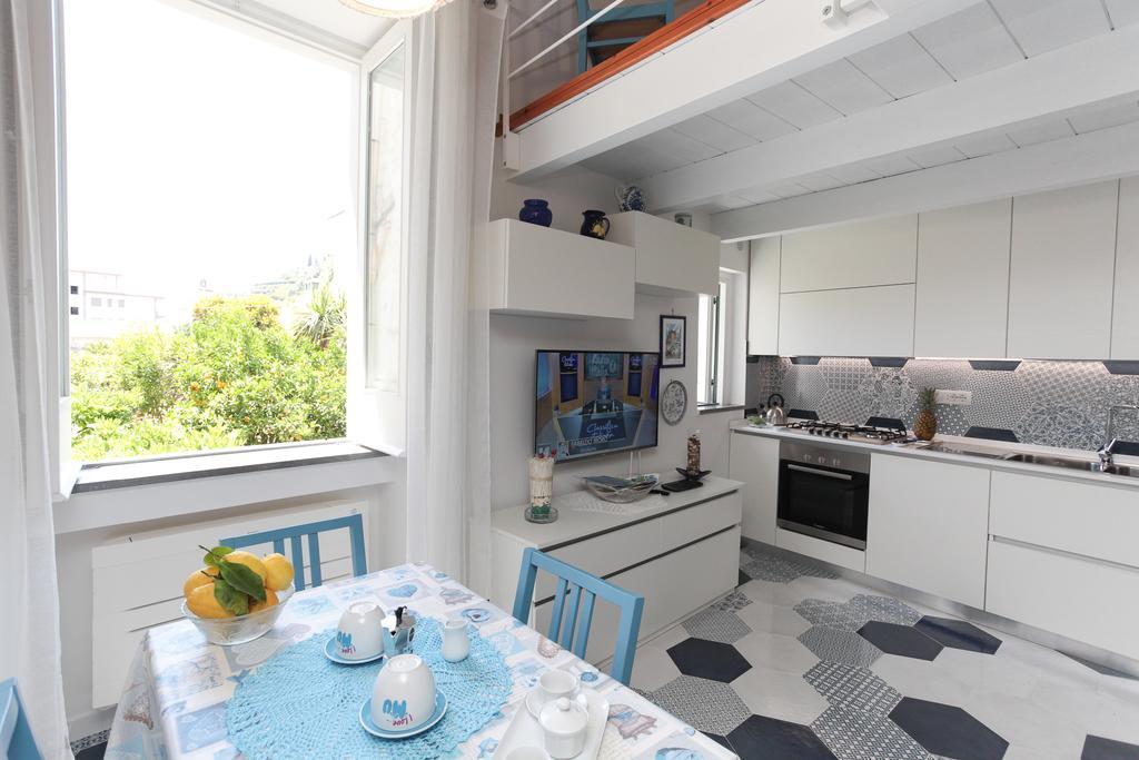Desy'S House Villa Minori Exterior photo