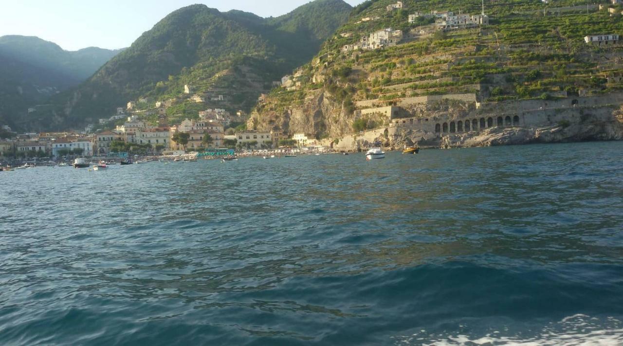 Desy'S House Villa Minori Exterior photo